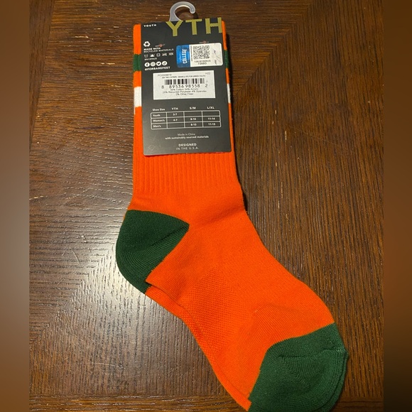 University of Miami Hurricanes Kids Crew Socks Sz 3-7 Orange & Green College NWT - Picture 4 of 9